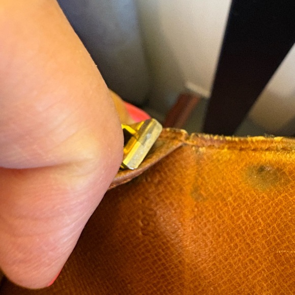 Louis Vuitton Monogram key holder - Picture 6 of 8